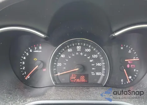 2014 Kia Sorento Lx z USA, uszkodzony, nr VIN 5XYKT4A6XEG525031